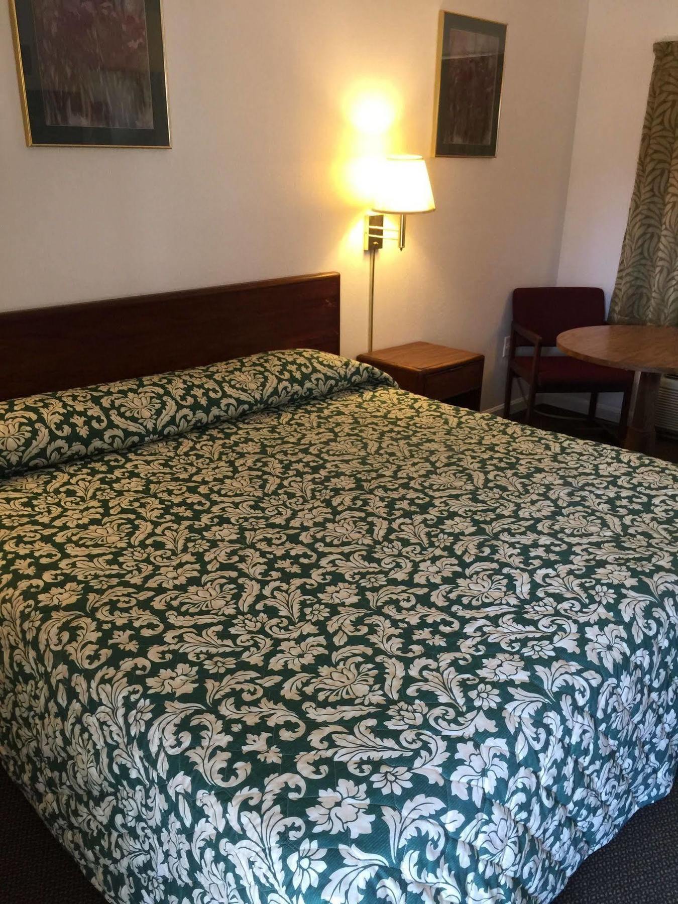 Woodridge Motel Terre Haute Εξωτερικό φωτογραφία